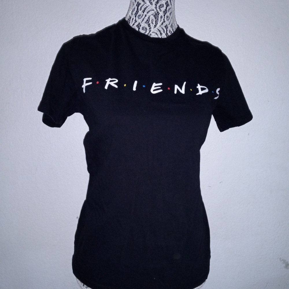 Old Navy friends t-shirt - Picture 1 of 4